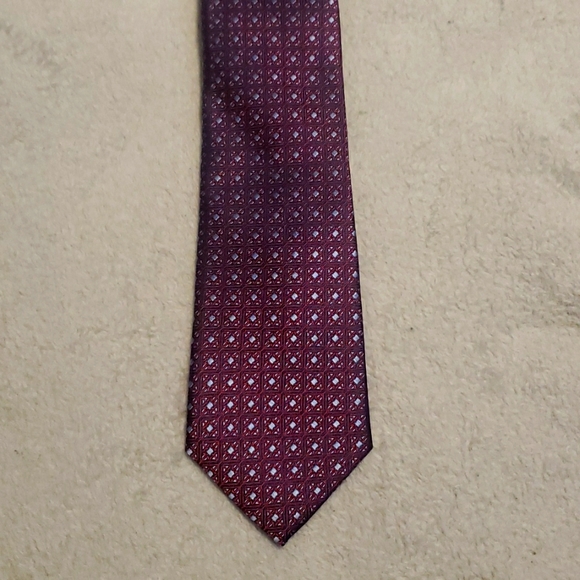 JoS A. BANK Traveler's collection necktie - Picture 1 of 6
